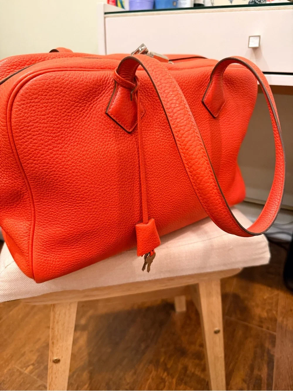 2014 Hermes Victoria II 35 in Taurillon Clemence Leather with Palladium Hardware